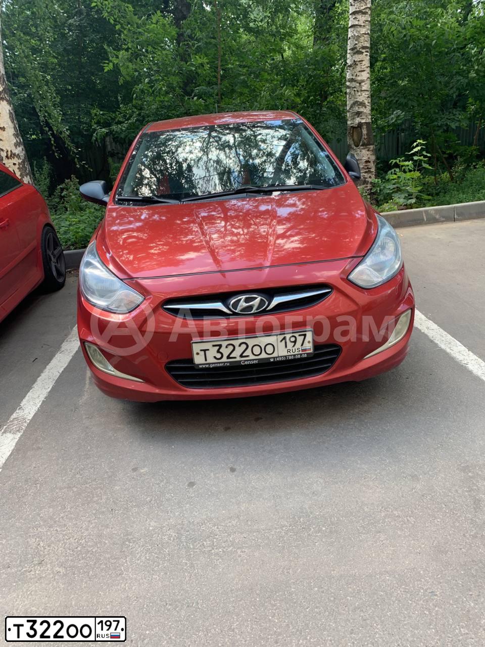 Фото автомобиля HYUNDAI SOLARIS, 2011 — госномер Т322ОО197. Цвет: КРАСНЫЙ