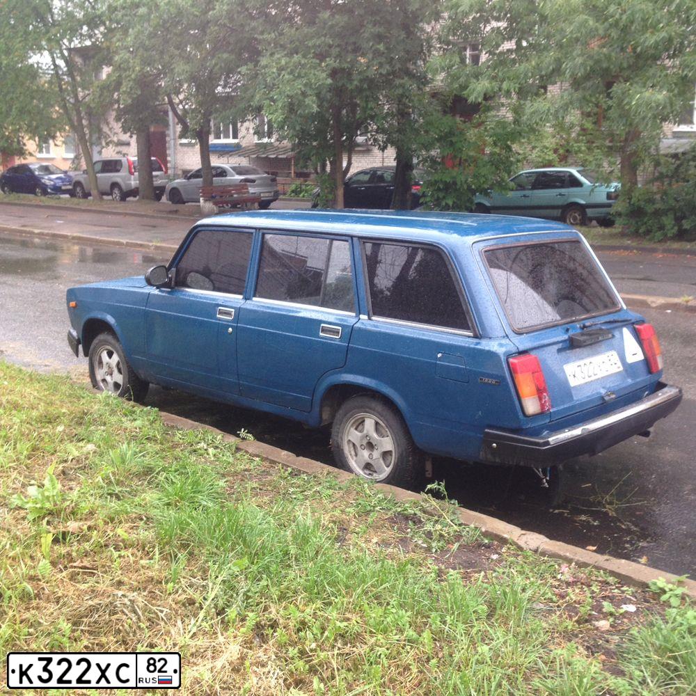 Фото автомобиля LADA 2104, 2005 — госномер В780РР147