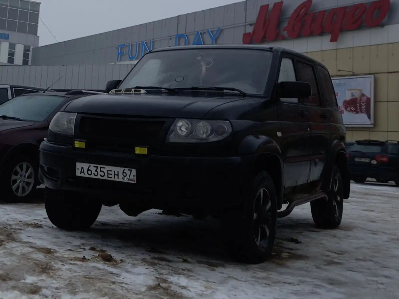 Фото автомобиля UAZ 3163 PATRIOT, 2007 — госномер А635ЕН67. Цвет: ЧЕРНЫЙ