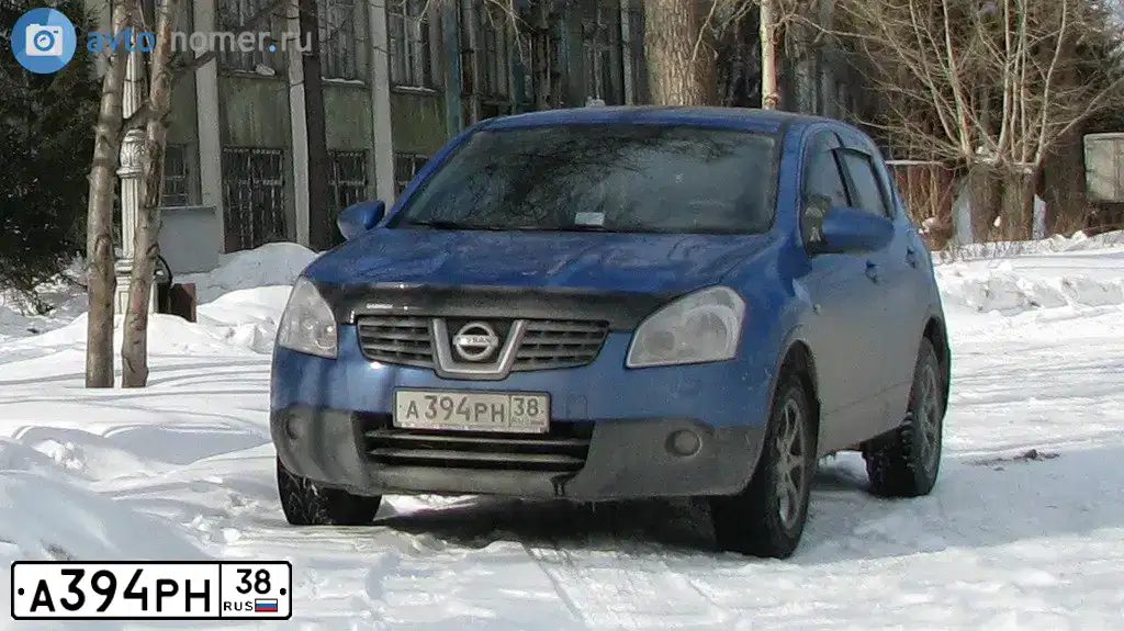 Фото автомобиля NISSAN QASHQAI, 2007 — госномер С277МК154. Цвет: ЯРКО СИНИЙ