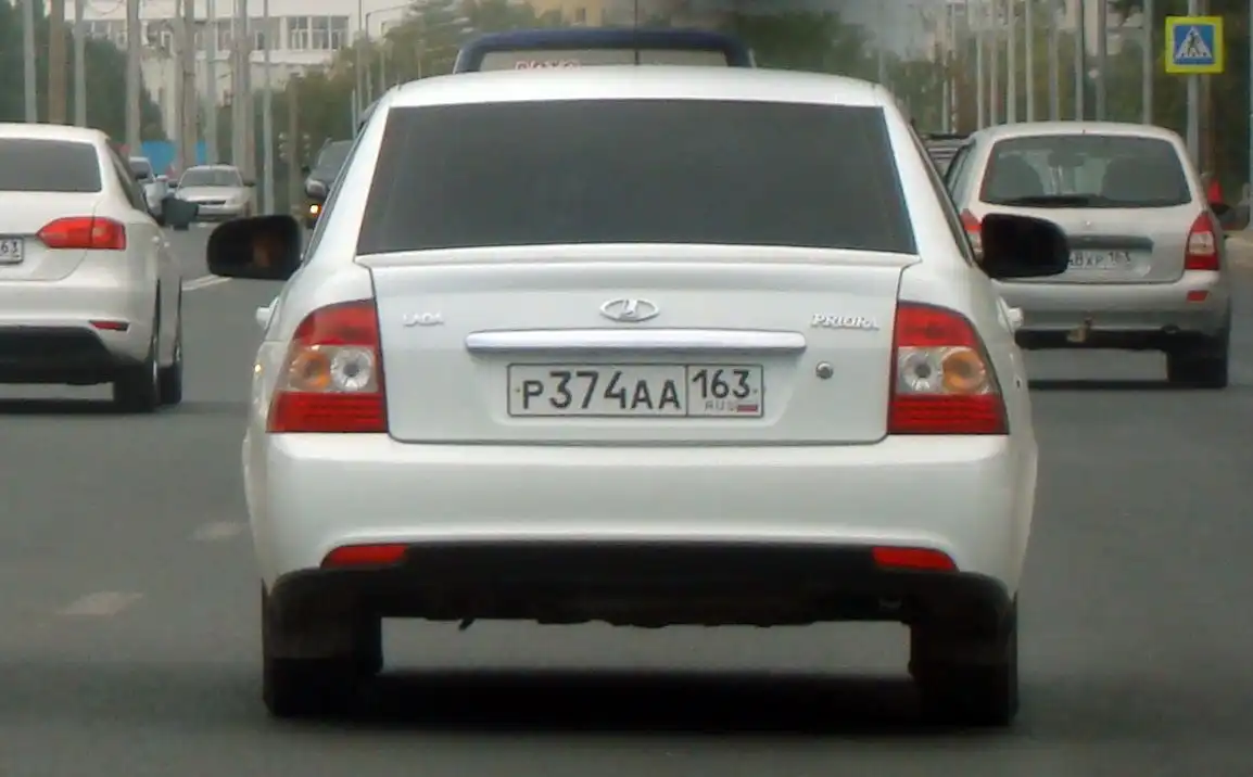 Фото автомобиля LADA PRIORA, 2014 — госномер Е955РХ193. Цвет: Белый