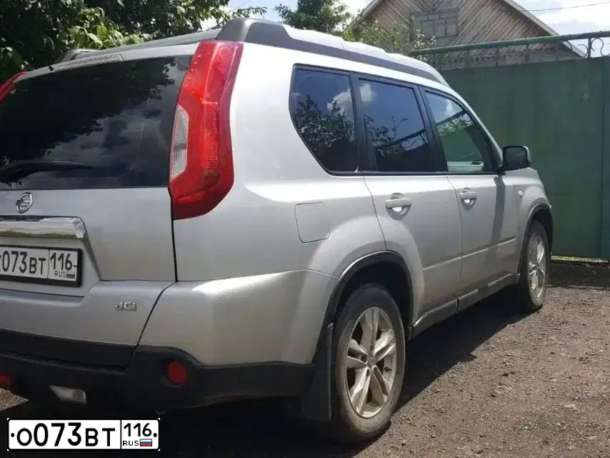 Фото автомобиля CHEVROLET NIVA, 2011 — госномер С881АА774. Цвет: СЕРОЗЕЛЕНЫЙ МЕТАЛЛИК