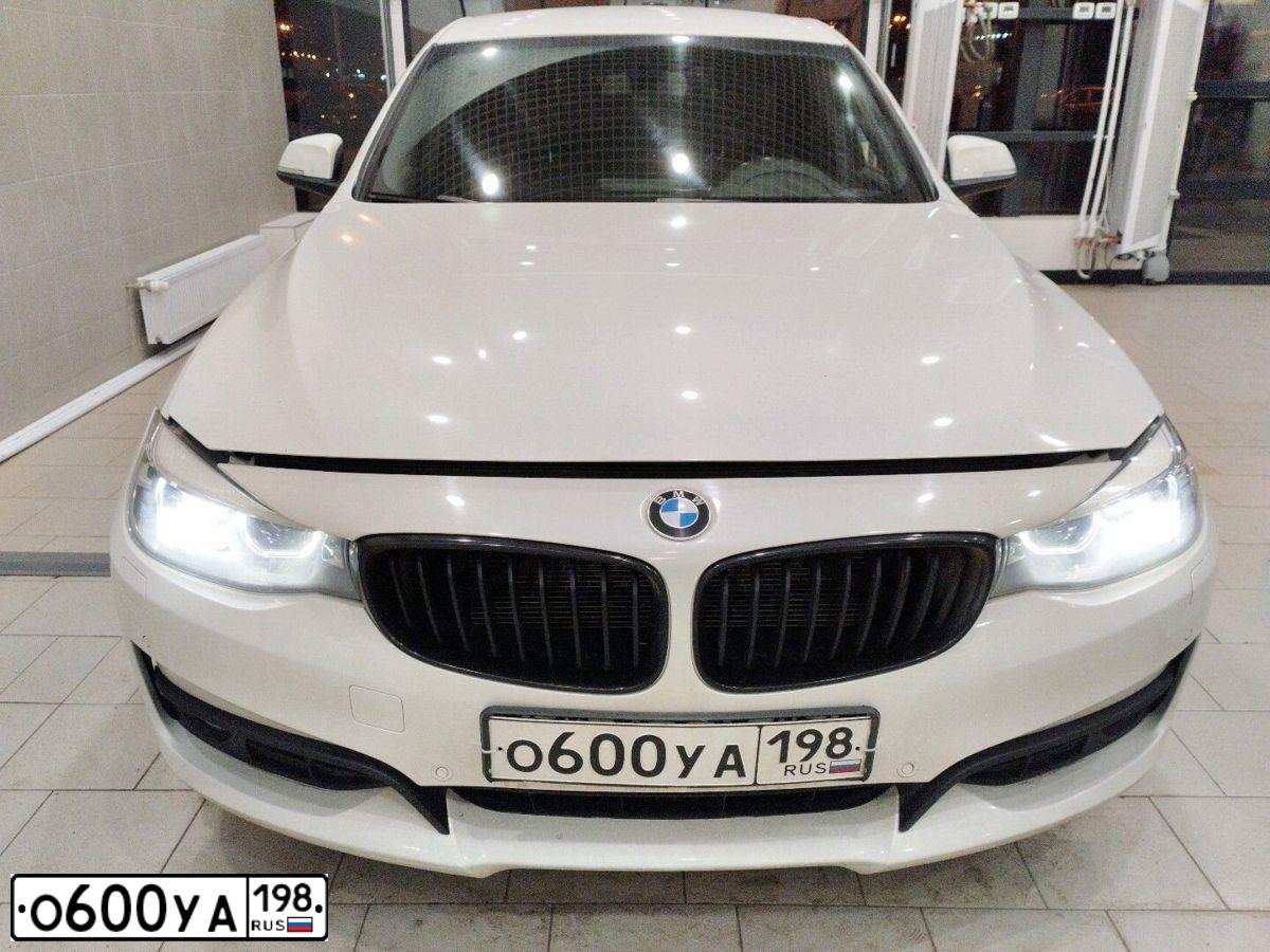 Фото автомобиля BMW SERIE 3 GT, 2017 — госномер Т162КА198. Цвет: Белый