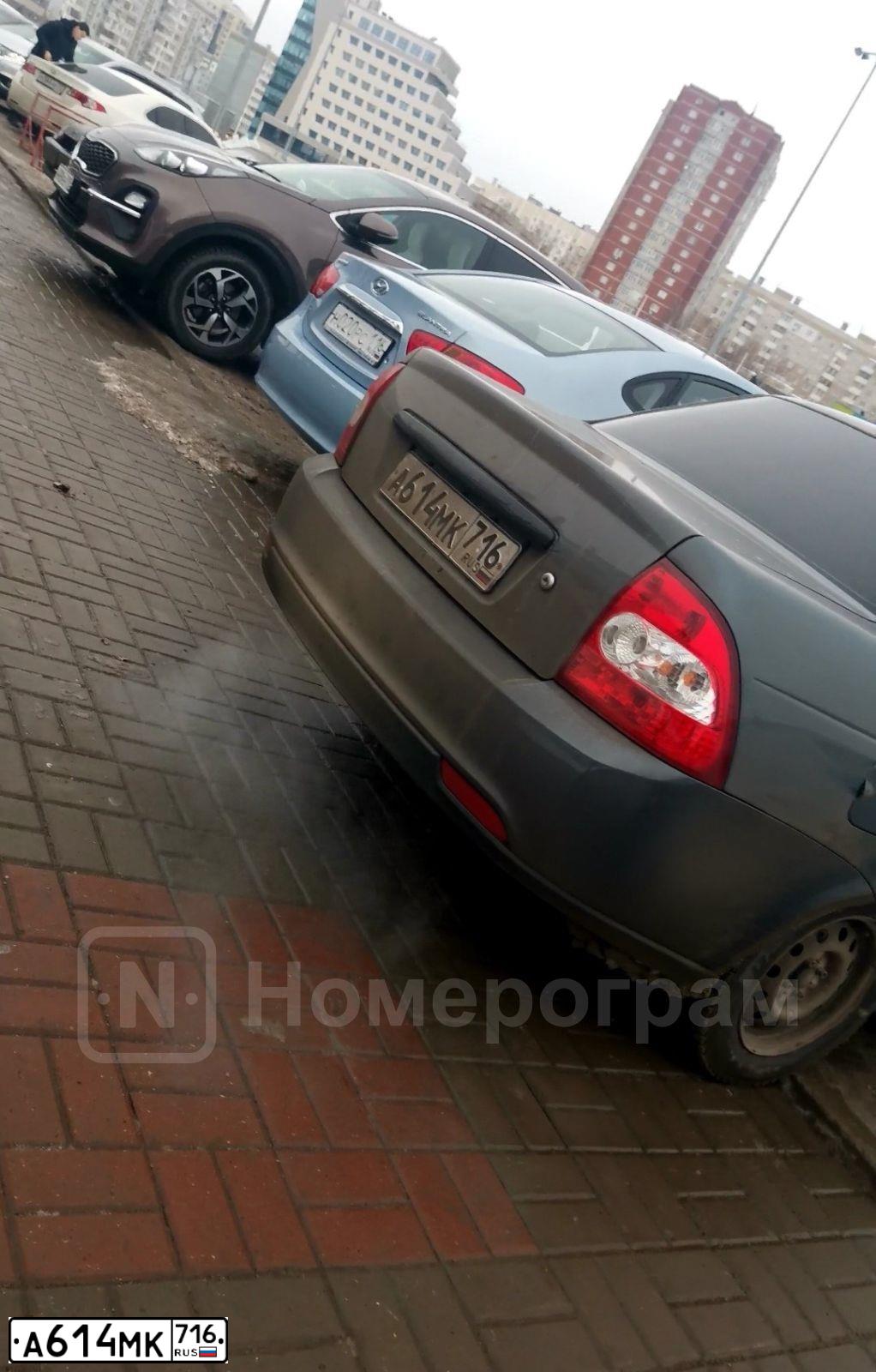 Фото автомобиля LADA 2170 PRIORA, 2017 — госномер А614МК716. Цвет: серебристо-темно-серый
