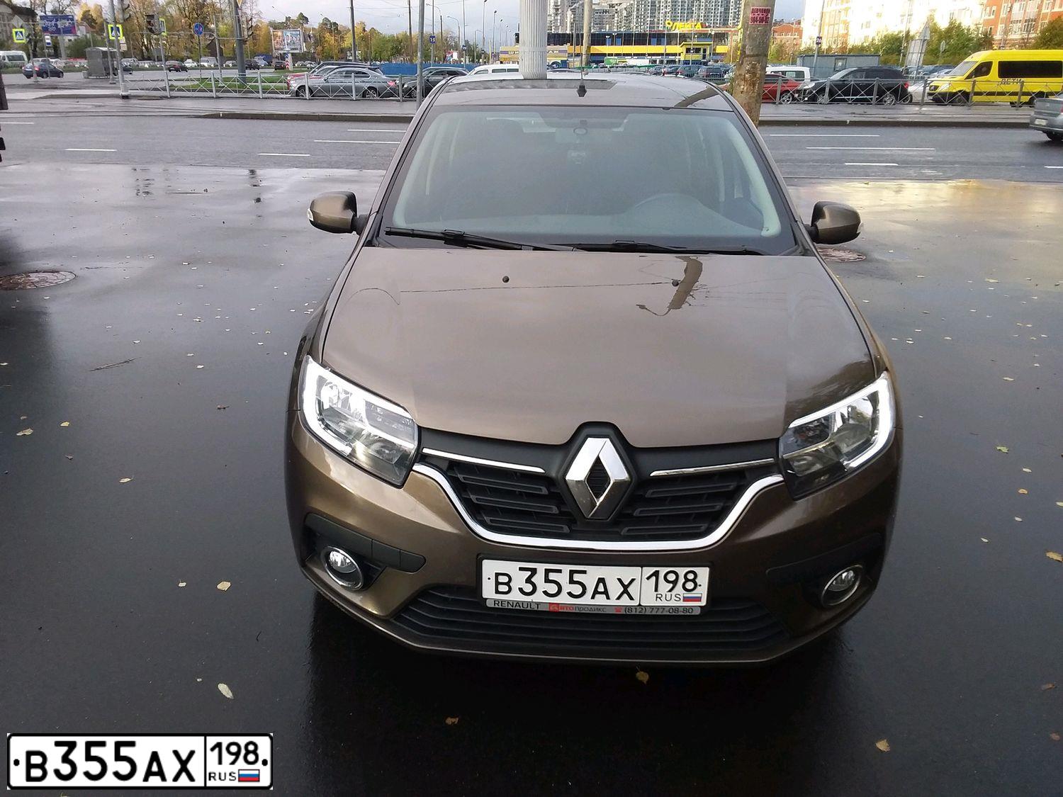 Фото автомобиля RENAULT SANDERO, 2018 — госномер В355АХ198. Цвет: Коричневый