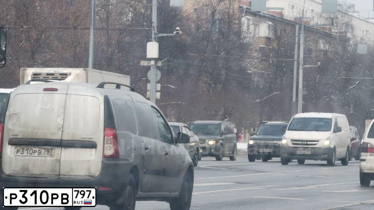 Фото автомобиля LADA LARGUS FURGON, 2013 — госномер М756ОК198. Цвет: Серебристый