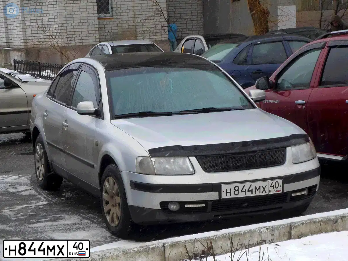 Фото автомобиля VOLKSWAGEN PASSAT, 1998 — госномер О231ВХ32. Цвет: СВЕТЛО-СЕРЫЙ