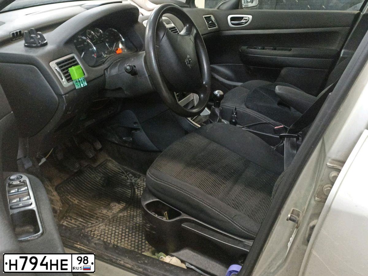 Фото автомобиля PEUGEOT 307, 2006 — госномер А039НЕ147