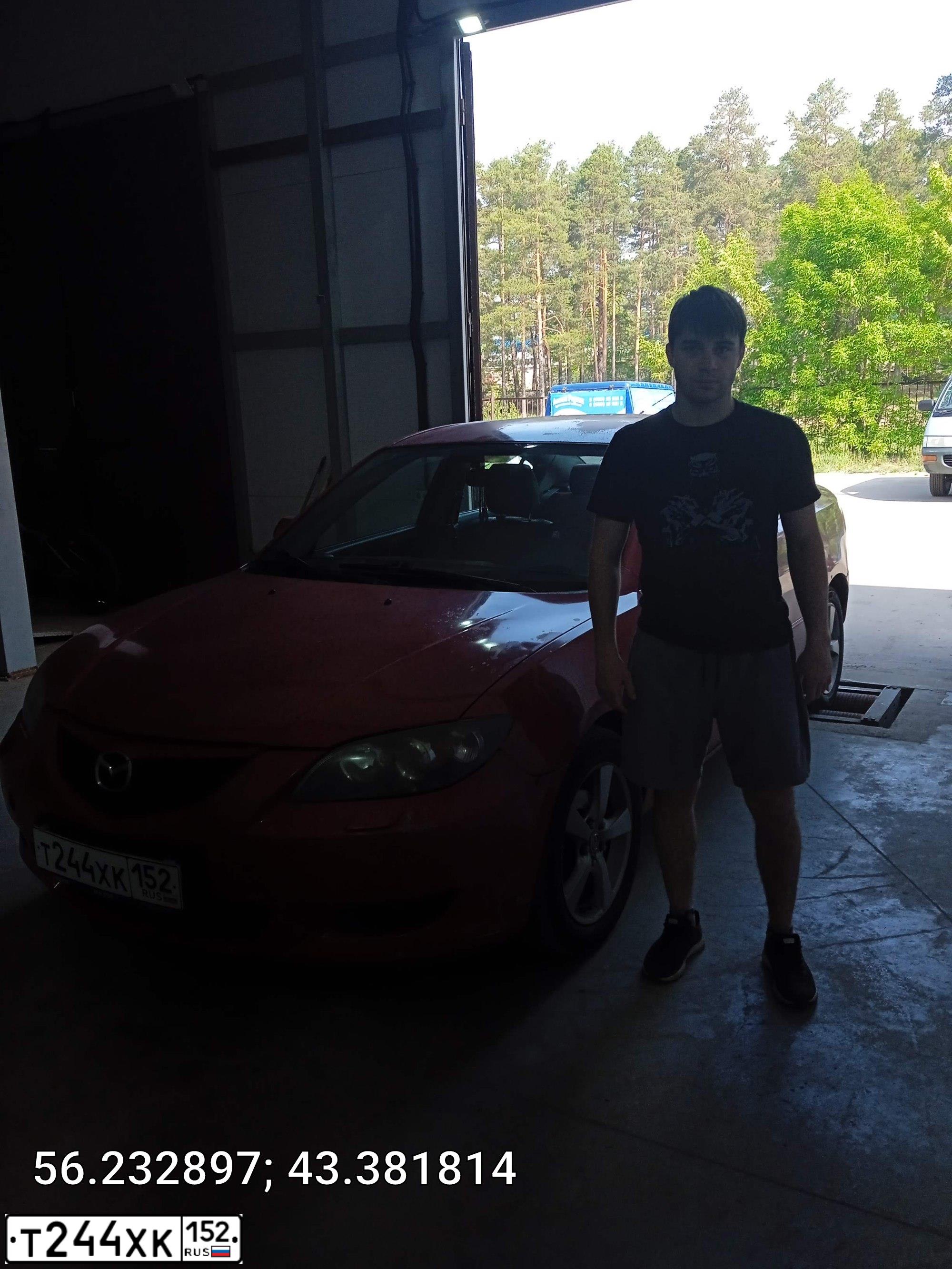 Фото автомобиля MAZDA 3, 2006 — госномер С500ТС152. Цвет: Красный