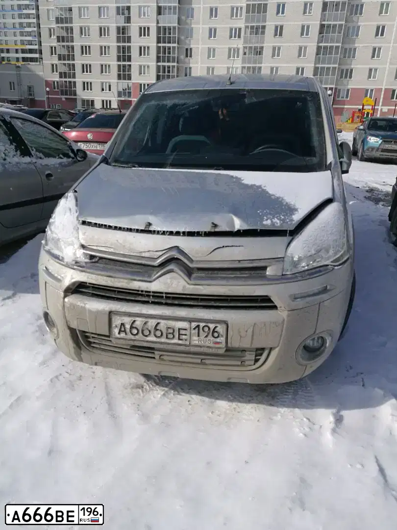 Фото автомобиля CITROEN BERLINGO, 2013 — госномер А666ВЕ196. Цвет: СВЕТЛО-СЕРЫЙ