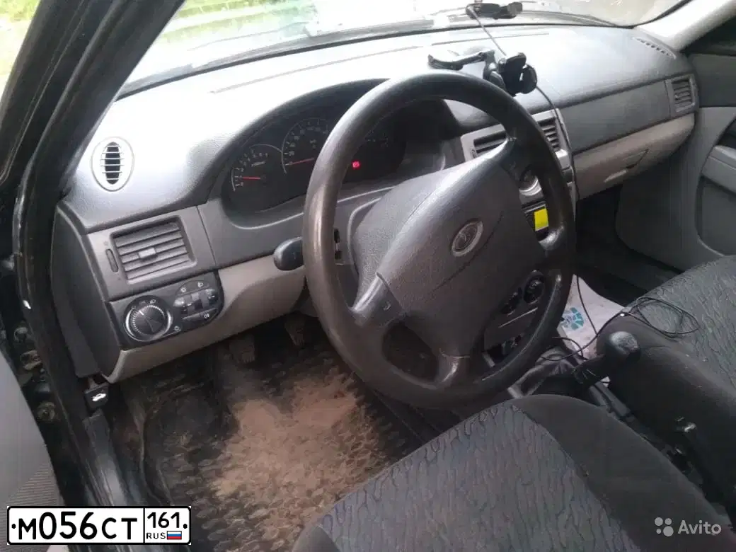 Фото автомобиля LADA 2172 PRIORA, 2008 — госномер М056СТ161. Цвет: ГРАФИТОВЫЙ М ЕТАЛИК