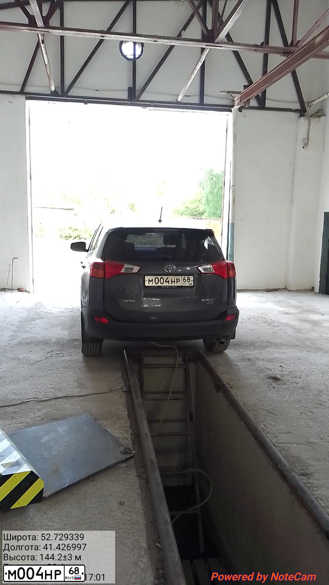 Фото автомобиля MITSUBISHI CARISMA, 1999 — госномер М004НР68. Цвет: ТЕМНО-ЗЕЛЕНЫЙ