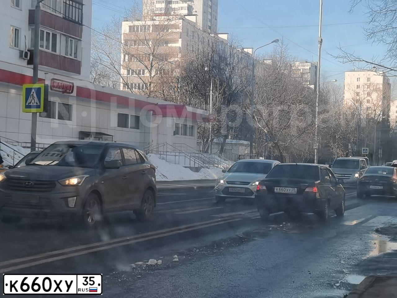 Фото автомобиля DAEWOO NEXIA, 2011 — госномер В644СН35. Цвет: Бледно-Черный