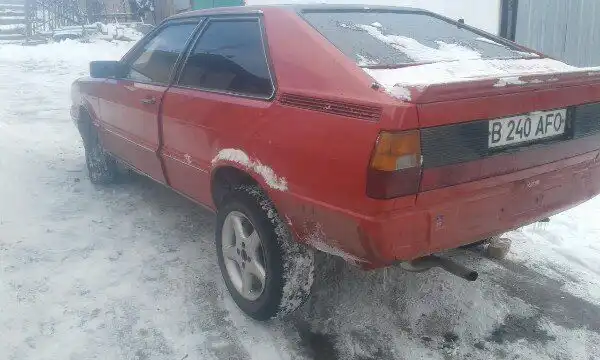 Фото автомобиля VOLKSWAGEN TOUAREG, 2006 — госномер В240АА50. Цвет: ЧЕРНЫЙ