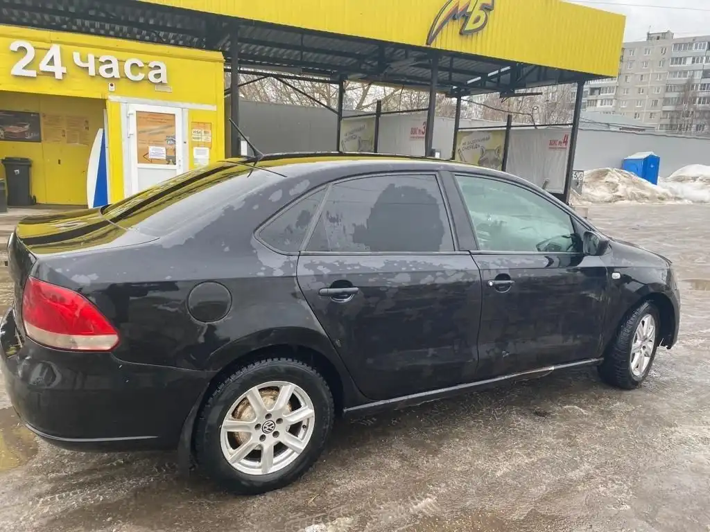 Фото автомобиля MERCEDES GL-KLASSE, 2012 — госномер М888ММ78. Цвет: ЧЕРНЫЙ