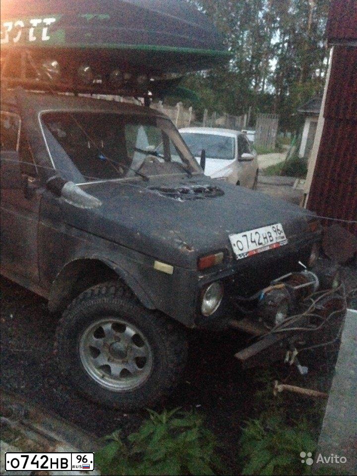 Фото автомобиля ВАЗ21213, 1996 — госномер О742НВ96. Цвет: ЧЕРНЫЙ