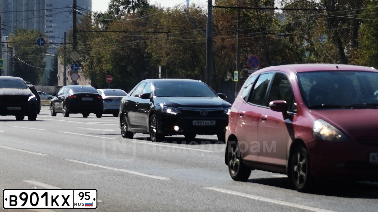Фото автомобиля TOYOTA CAMRY, 2016 — госномер В901КХ95. Цвет: ЧЕРНЫЙ МЕТАЛЛИК