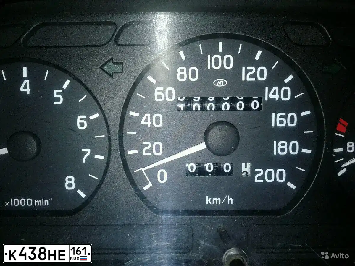 Фото автомобиля GAZ 3110 WOLGA, 2004 — госномер К438НЕ161. Цвет: СВЕТЛО-СЕРЫЙ