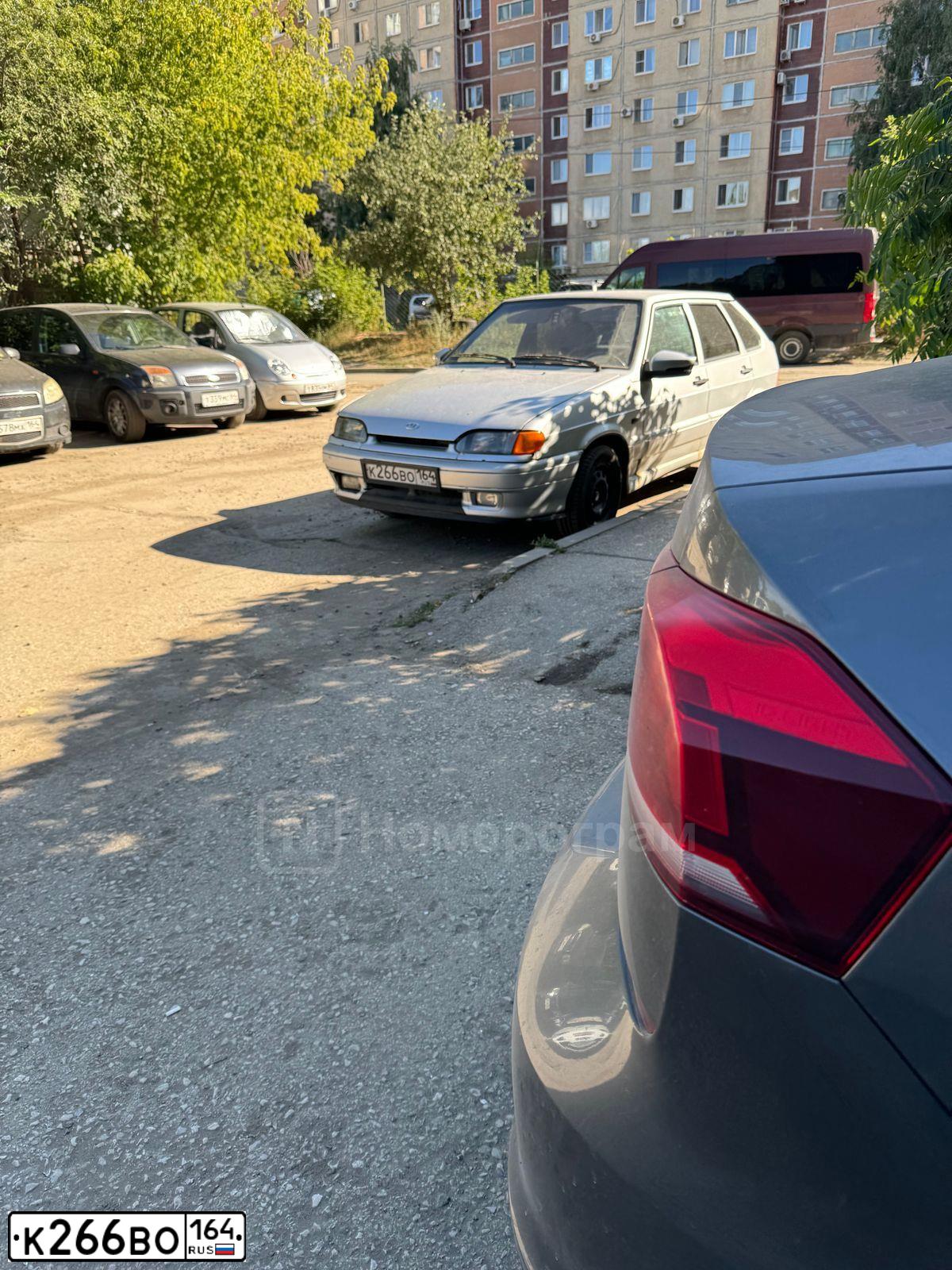 Фото автомобиля LADA 2114 SAMARA, 2008 — госномер Н547ВО64. Цвет: СВЕТЛО-СЕРЕБРИСТЫЙ МЕТАЛЛ