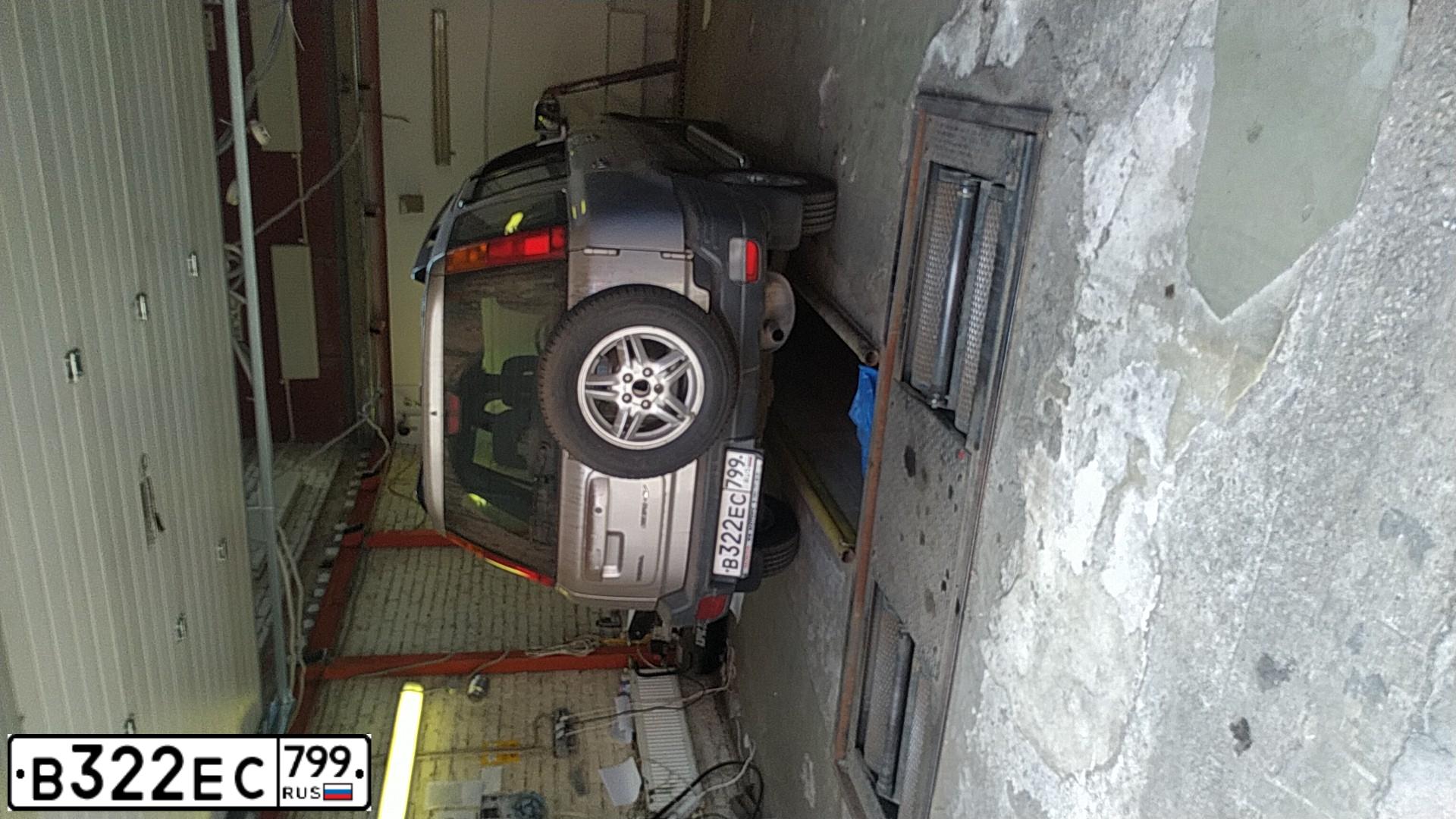 Фото автомобиля HONDA CR-V, 1998 — госномер В322ЕС799. Цвет: СЕРЫЙ МЕТАЛЛИК