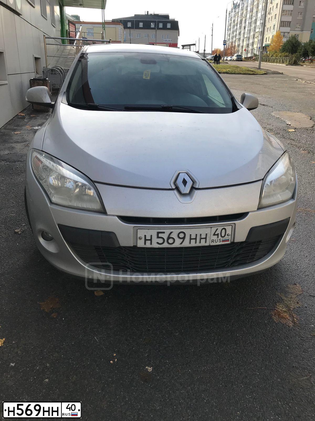 Фото автомобиля RENAULT MEGANE, 2011 — госномер В294СН57. Цвет: светло-серо-голубой