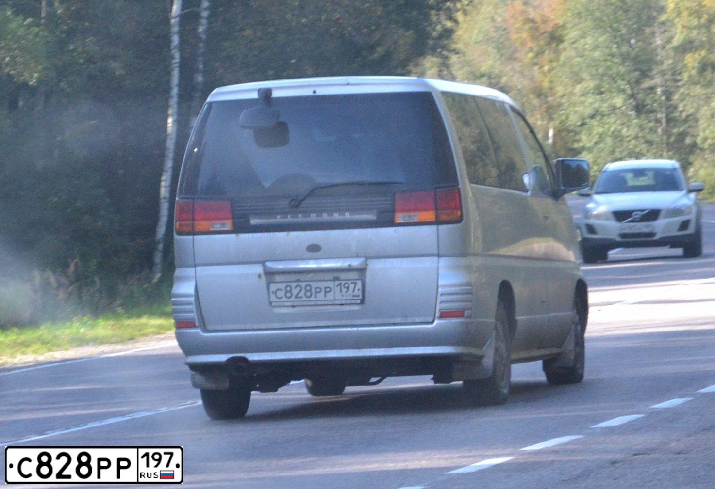 Фото автомобиля NISSAN ELGRAND, 2002 — госномер С828РР197
