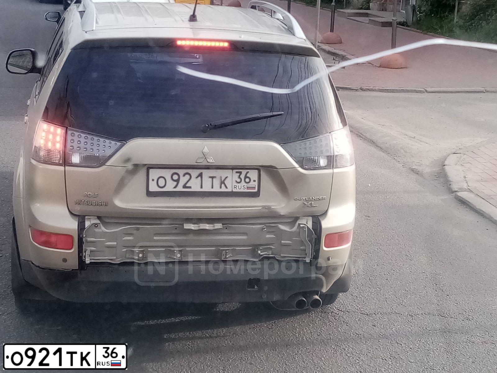 Фото автомобиля MITSUBISHI OUTLANDER, 2007 — госномер О921ТК36. Цвет: БЕЛЫЙ