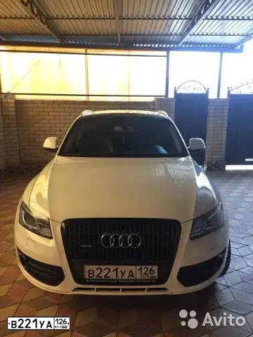 Фото автомобиля AUDI Q5, 2010 — госномер А555ВА12. Цвет: Белый