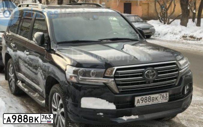 Фото автомобиля TOYOTA LANDCRUISER 200, 2017 — госномер А988ВК763. Цвет: ЧЕРНЫЙ
