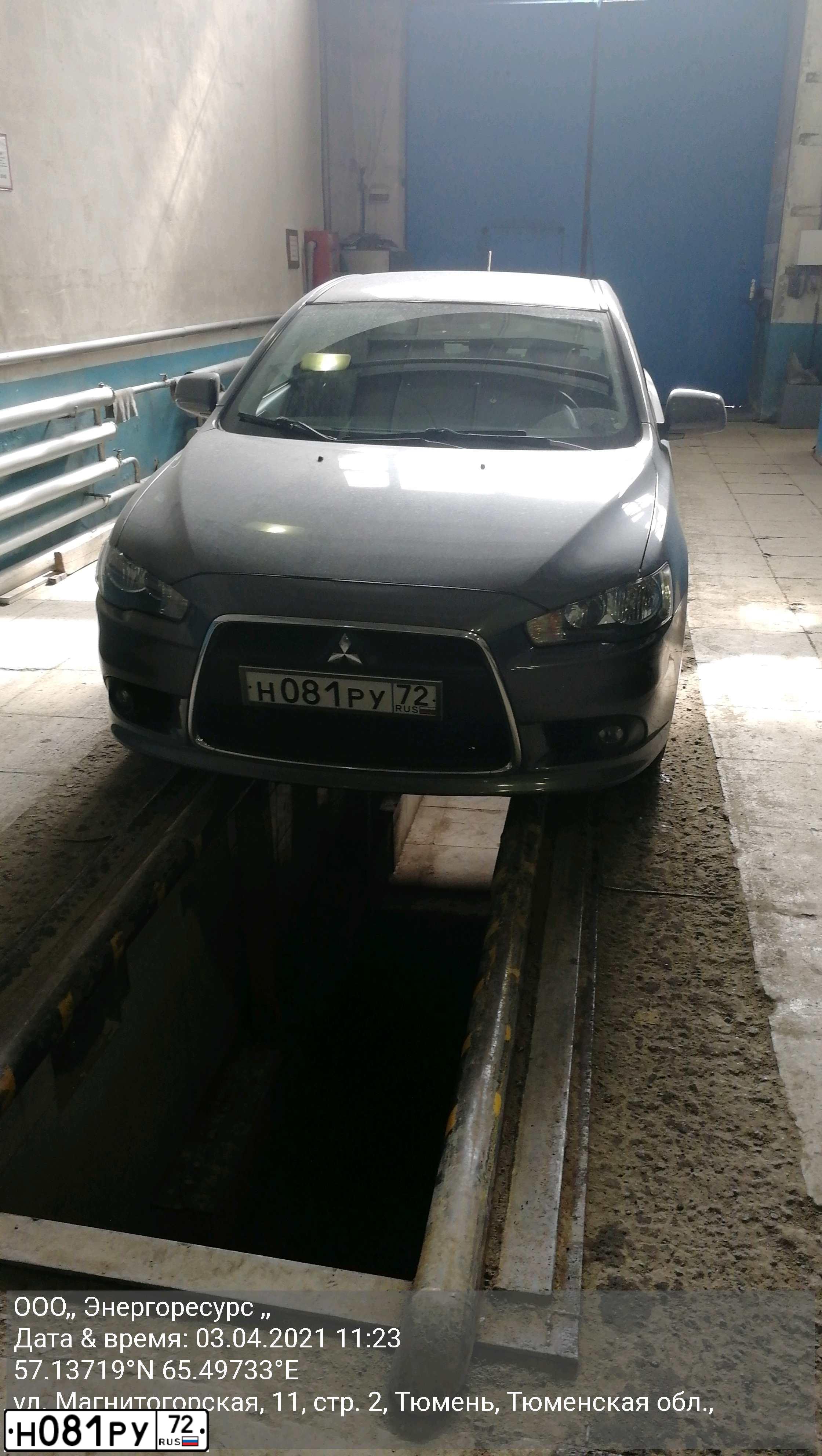 Фото автомобиля MITSUBISHI LANCER, 2011 — госномер Н081РУ72. Цвет: СЕРЫЙ