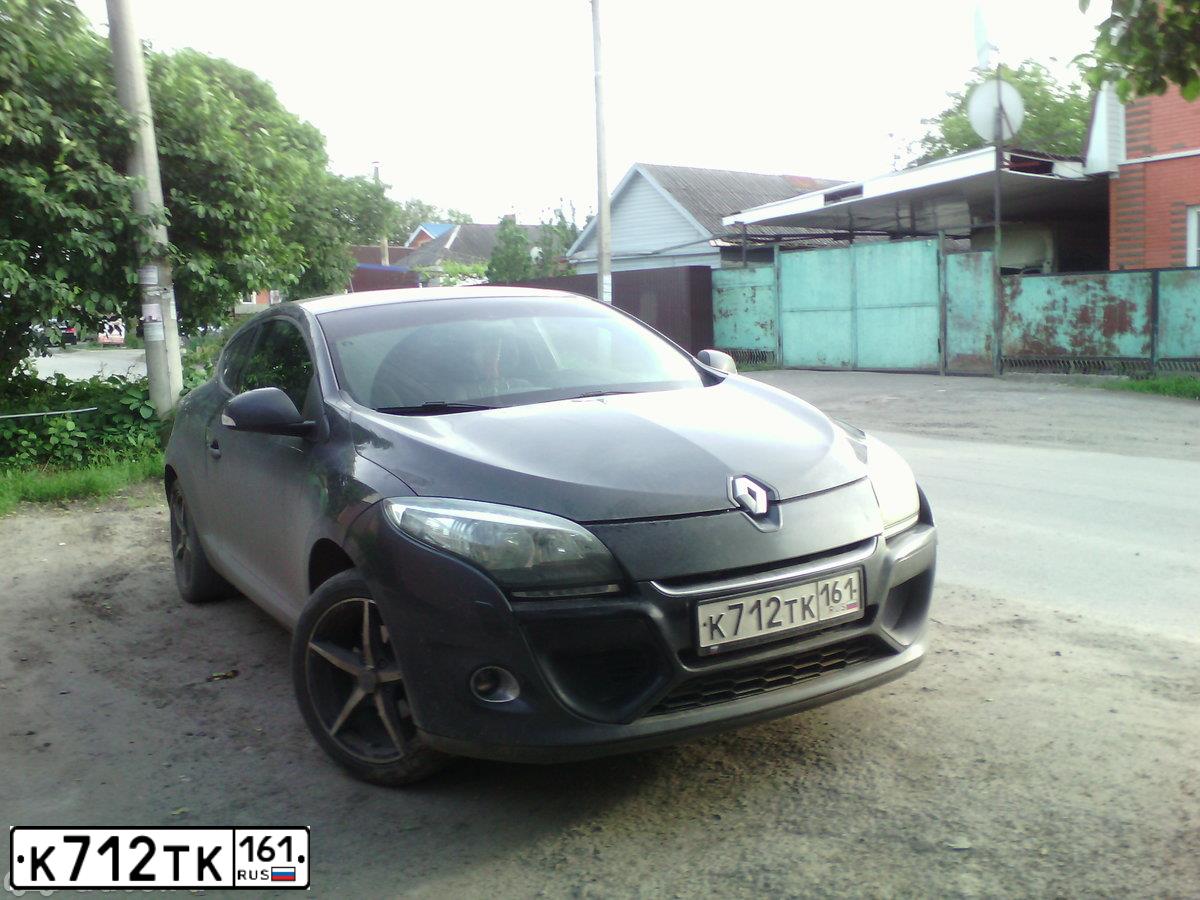 Фото автомобиля RENAULT MEGANE, 2013 — госномер К712ТК161. Цвет: ТЕМНО-СЕРЫЙ