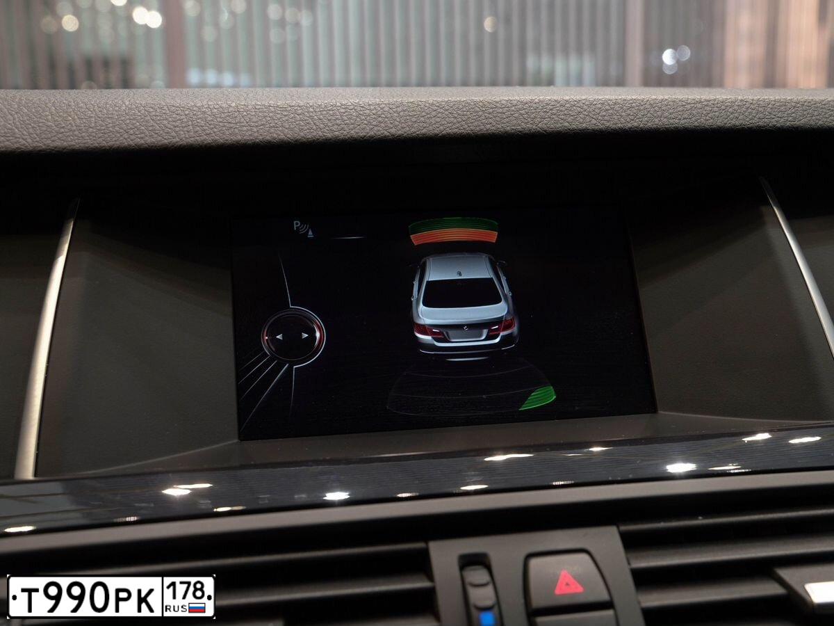 Фото автомобиля BMW 520, 2015 — госномер С372ЕР198. Цвет: ЧЕРНЫЙ