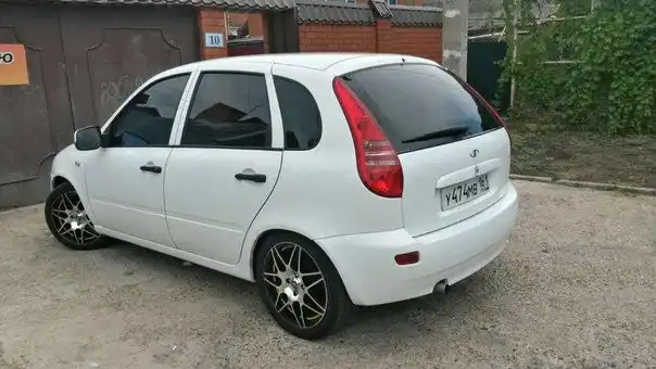 Фото автомобиля LADA 1119 KALINA, 2010 — госномер У474МВ161. Цвет: Белый