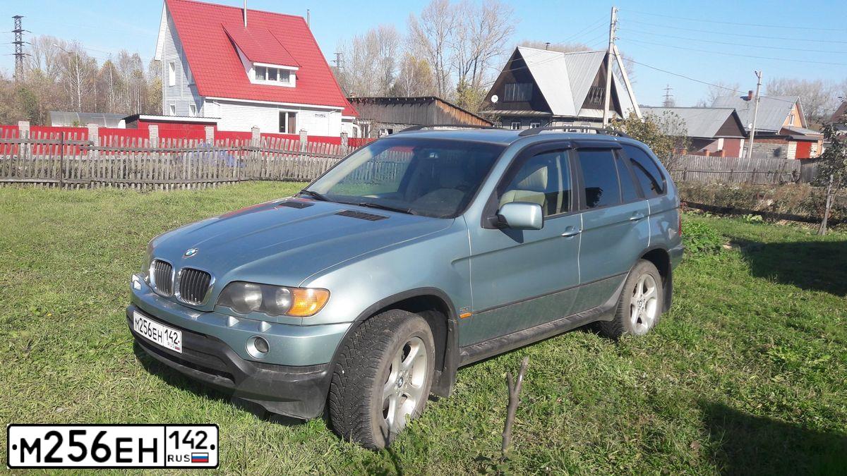 Фото автомобиля BMW X5, 2002 — госномер М256ЕН142. Цвет: СЕРО ЗЕЛЕНЫЙ