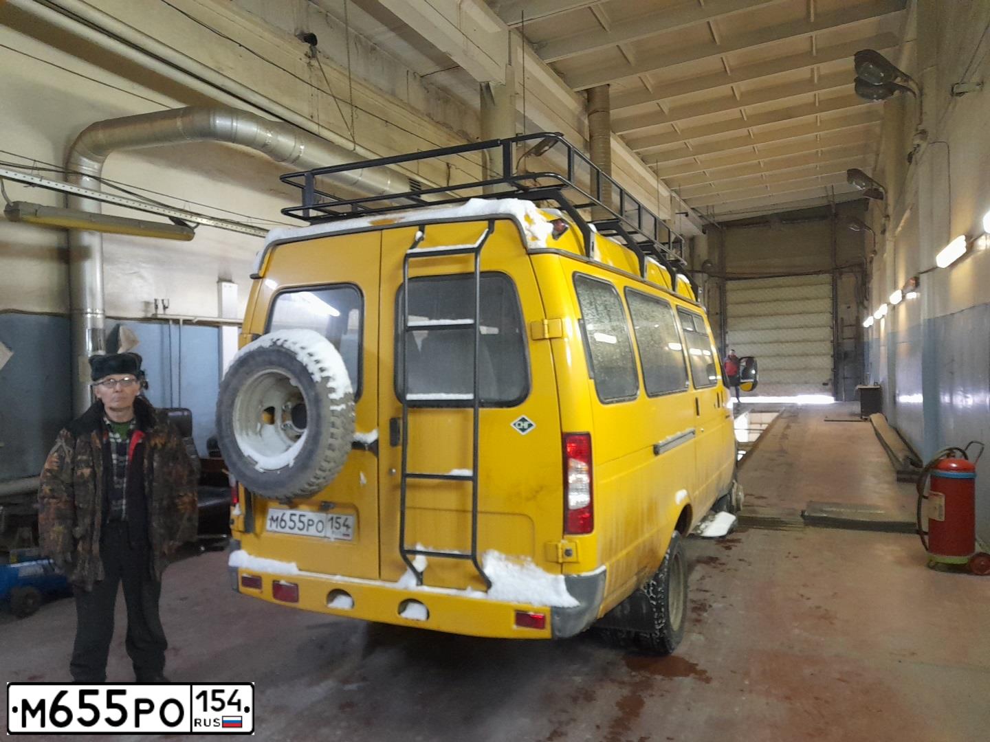 Фото автомобиля GAZ 3221, 2012 — госномер М655РО154. Цвет: ЖЁЛТЫЙ