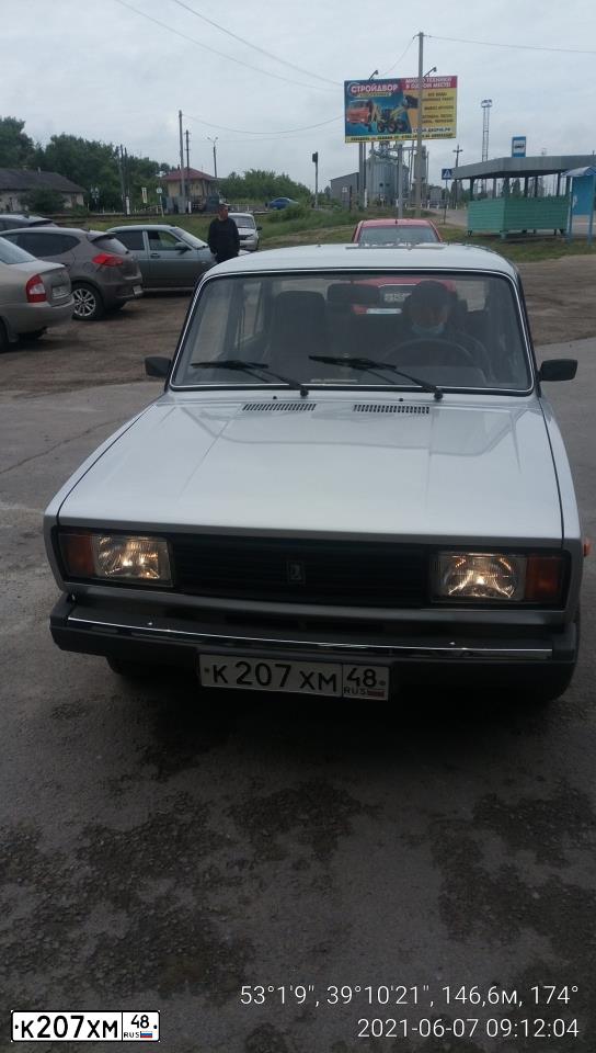 Фото автомобиля LADA 2105, 2010 — госномер К207ХМ48. Цвет: СВ.СЕРЕБ.МЕТАЛЛ