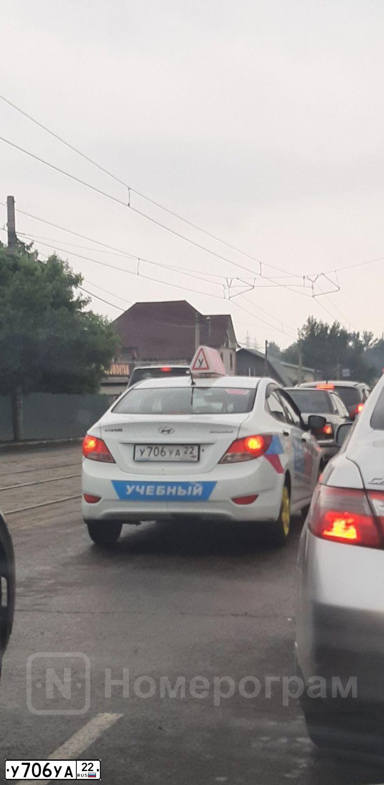 Фото автомобиля HYUNDAI SOLARIS, 2014 — госномер У706УА22. Цвет: БЕЛЫЙ