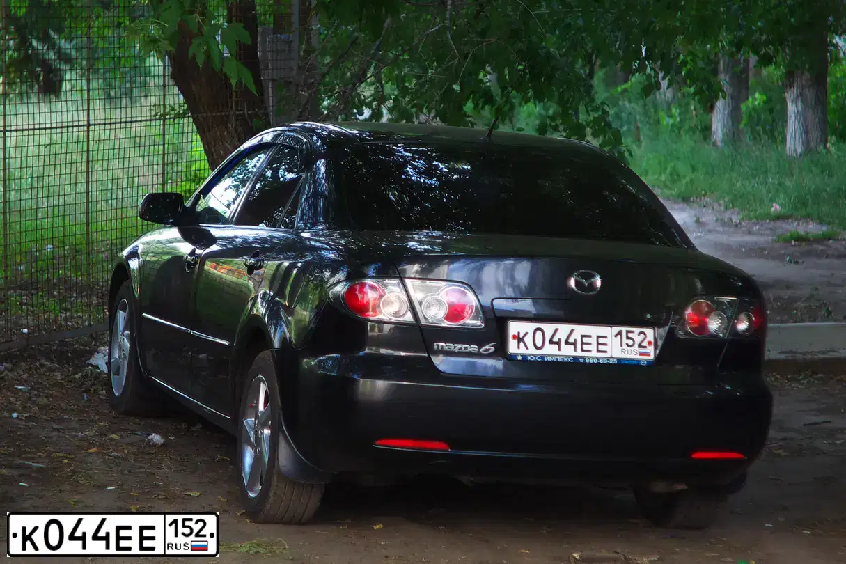 Фото автомобиля HYUNDAI ELANTRA, 2008 — госномер К040ЕЕ152. Цвет: ТЕМНО-КРАСНЫЙ
