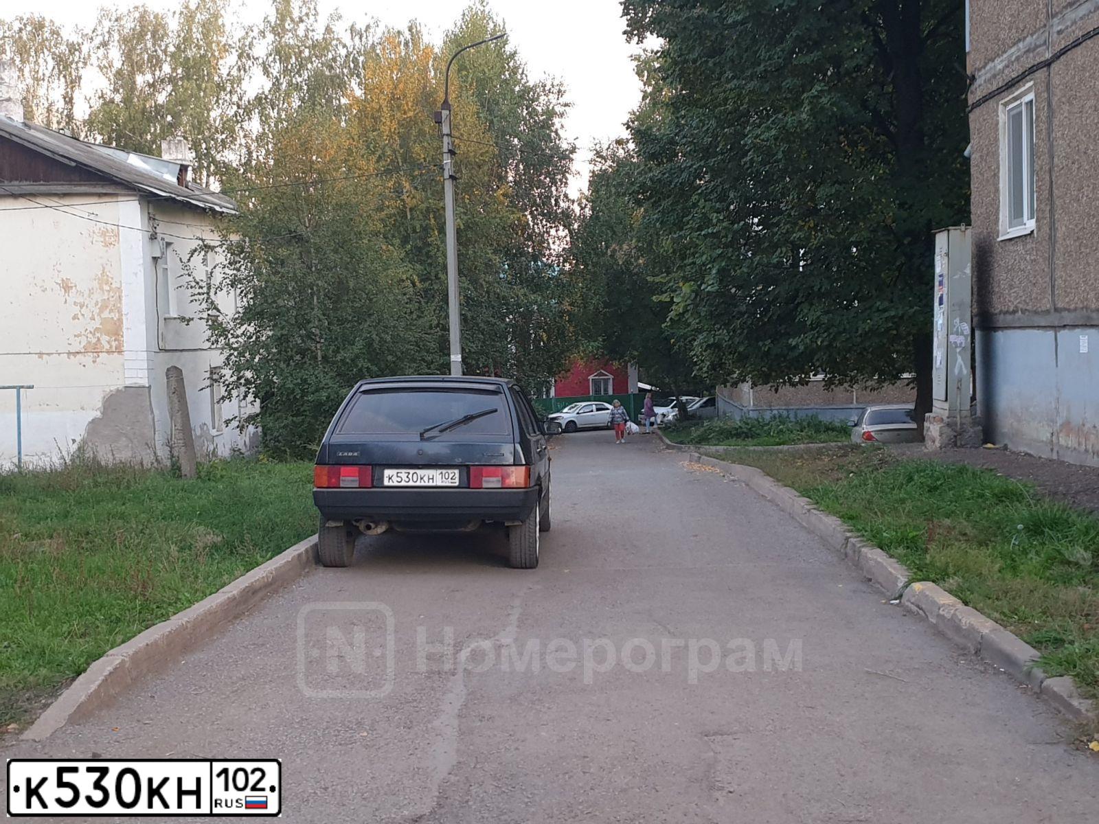 Фото автомобиля LADA 2109 SAMARA, 2005 — госномер К530КН102. Цвет: ГРАФИТОВЫЙ МЕТАЛЛИК