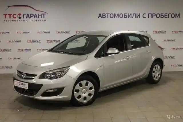 Фото автомобиля OPEL ASTRA, 2014 — госномер М500АК716. Цвет: СЕРЕБРИСТЫЙ МЕТАЛЛИК