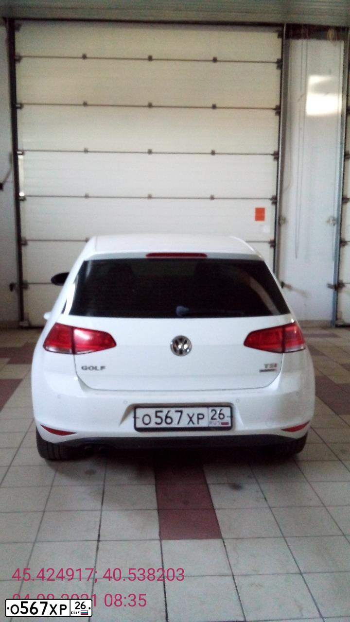Фото автомобиля VOLKSWAGEN GOLF, 2013 — госномер А747ВУ57. Цвет: Белый