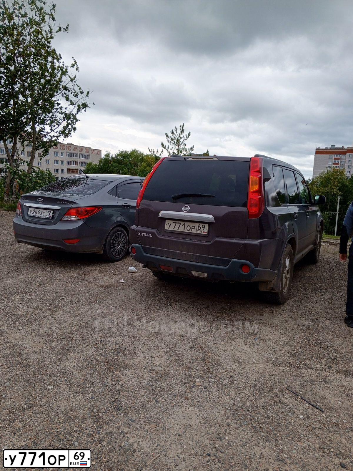 Фото автомобиля NISSAN X-TRAIL, 2007 — госномер У771ОР69. Цвет: СЕРО-СИРЕНЕВЫЙ