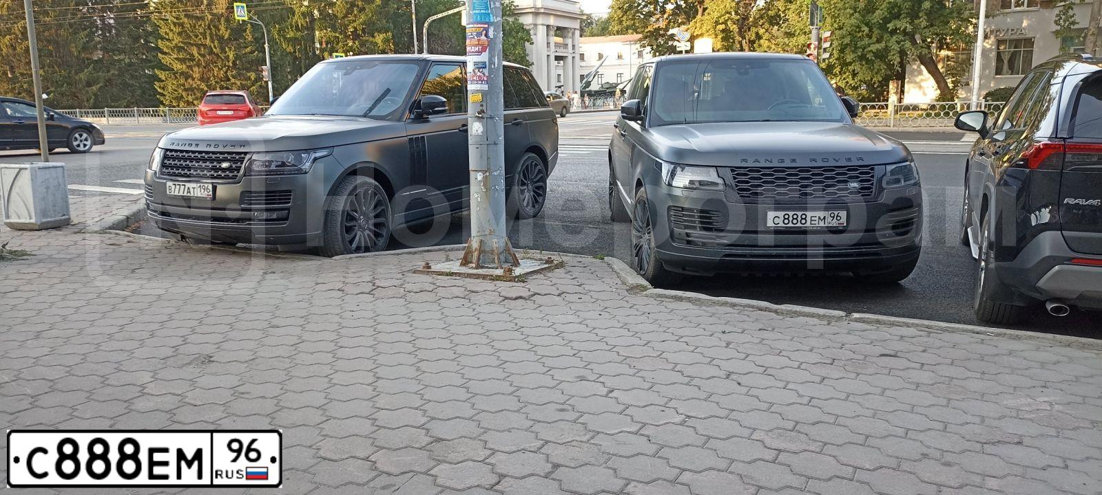 Фото автомобиля CHEVROLET EPICA, 2010 — госномер С888ЕМ96. Цвет: СЕРЕБРИСТЫЙ