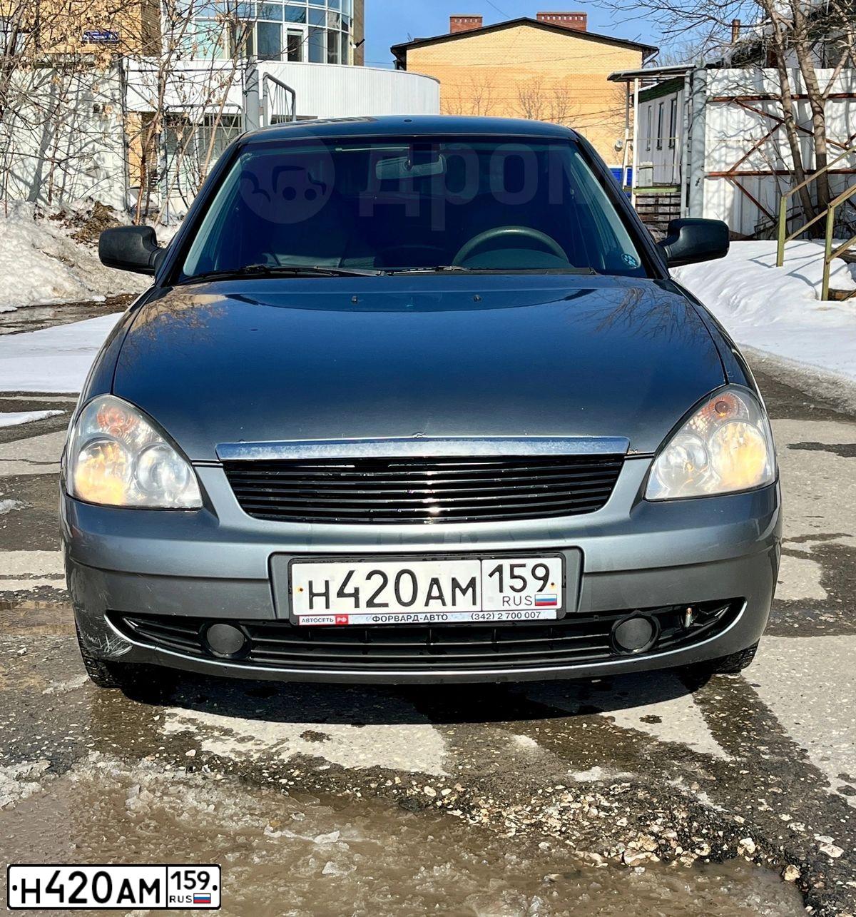 Фото автомобиля LADA 217230 LADA PRIORA, 2011 — госномер О558НН159. Цвет: СРЕДНИЙ СЕРО-ЗЕЛЕН МЕТ