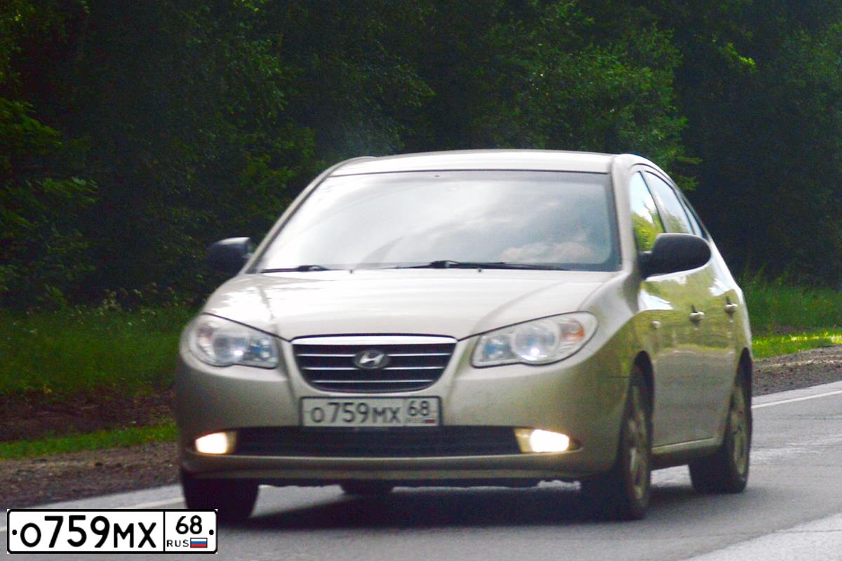 Фото автомобиля HYUNDAI ELANTRA 1.6 GLS AT, 2008 — госномер Е914СУ89. Цвет: ЖЕЛТО-ПЕСОЧНЫЙ