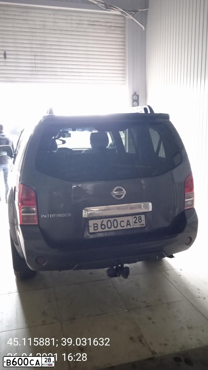 Фото автомобиля NISSAN PATHFINDER, 2011 — госномер В600СА28. Цвет: СЕРО-ГОЛУБОЙ