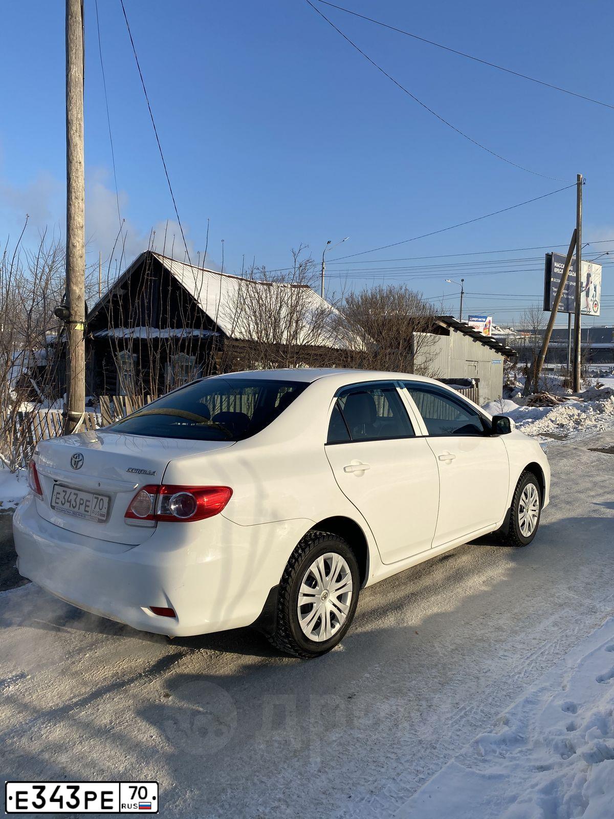 Фото автомобиля TOYOTA COROLLA, 2012 — госномер Х402МУ142. Цвет: Белый