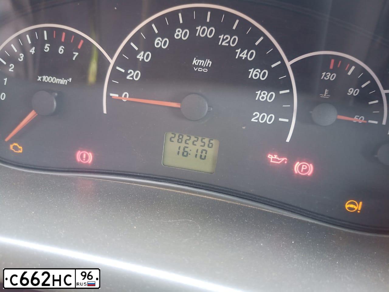 Фото автомобиля LADA 2170 PRIORA, 2008 — госномер С662НС96. Цвет: ЧЕРНЫЙ