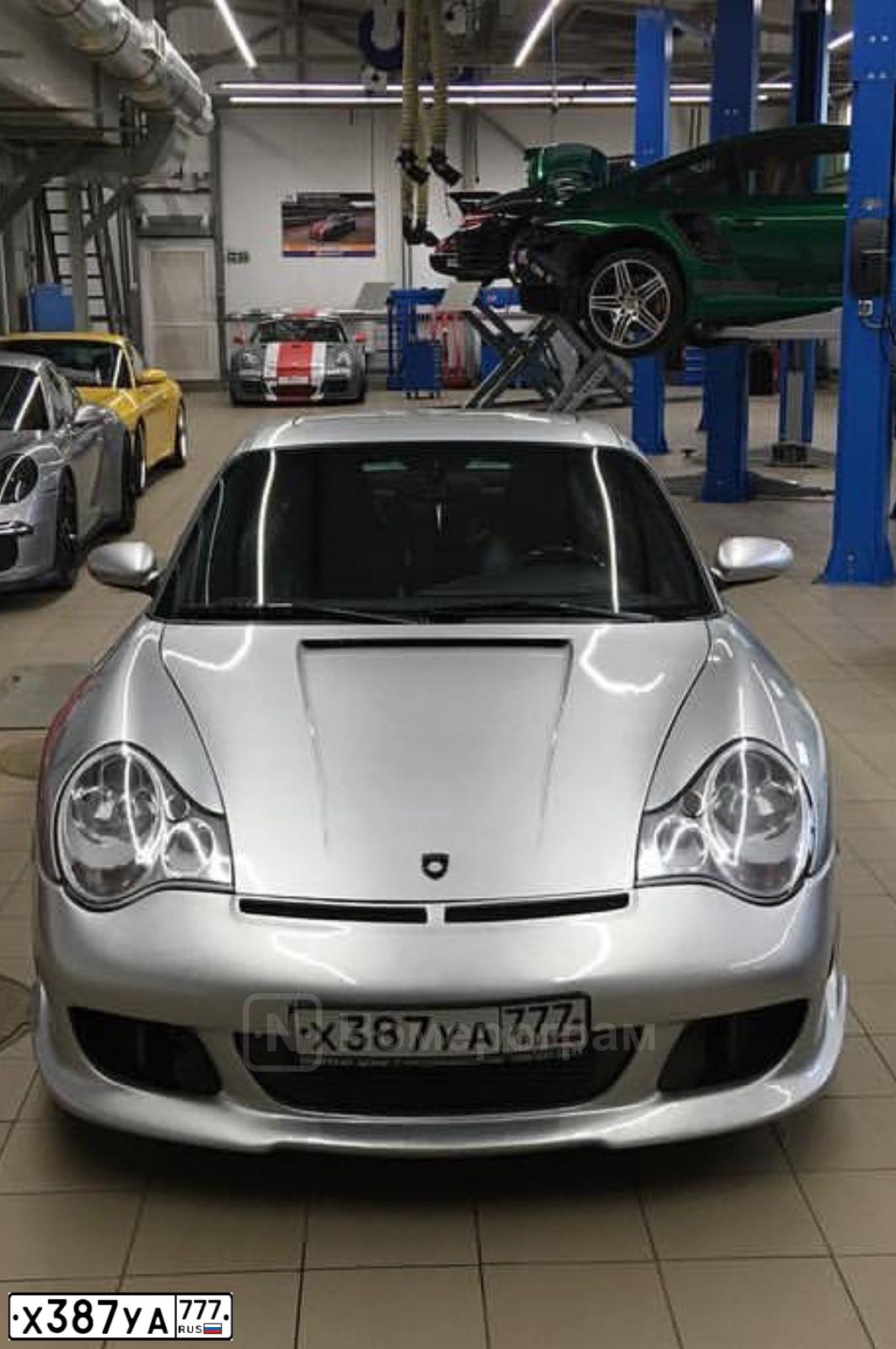 Фото автомобиля PORSCHE 911 TURBO, 2002 — госномер С888СС97. Цвет: СЕРЕБРИСТЫЙ