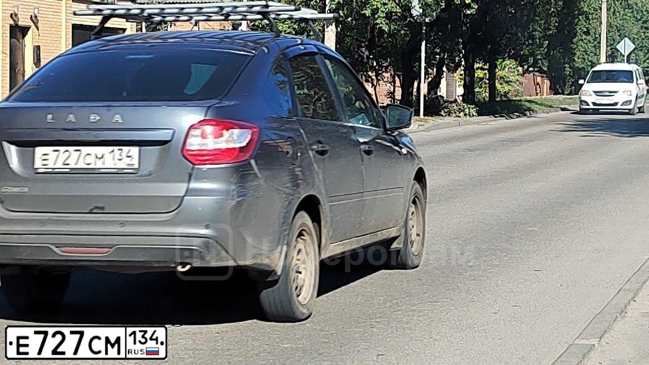 Фото автомобиля LADA GRANTA, 2019 — госномер Х918ТХ05. Цвет: СЕРЕБРИСТО-ТЕМНО СЕРЫЙ